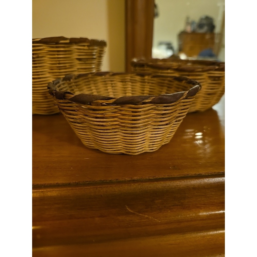set of three two-tone wicker nesting baskets - Picture 3 of 6